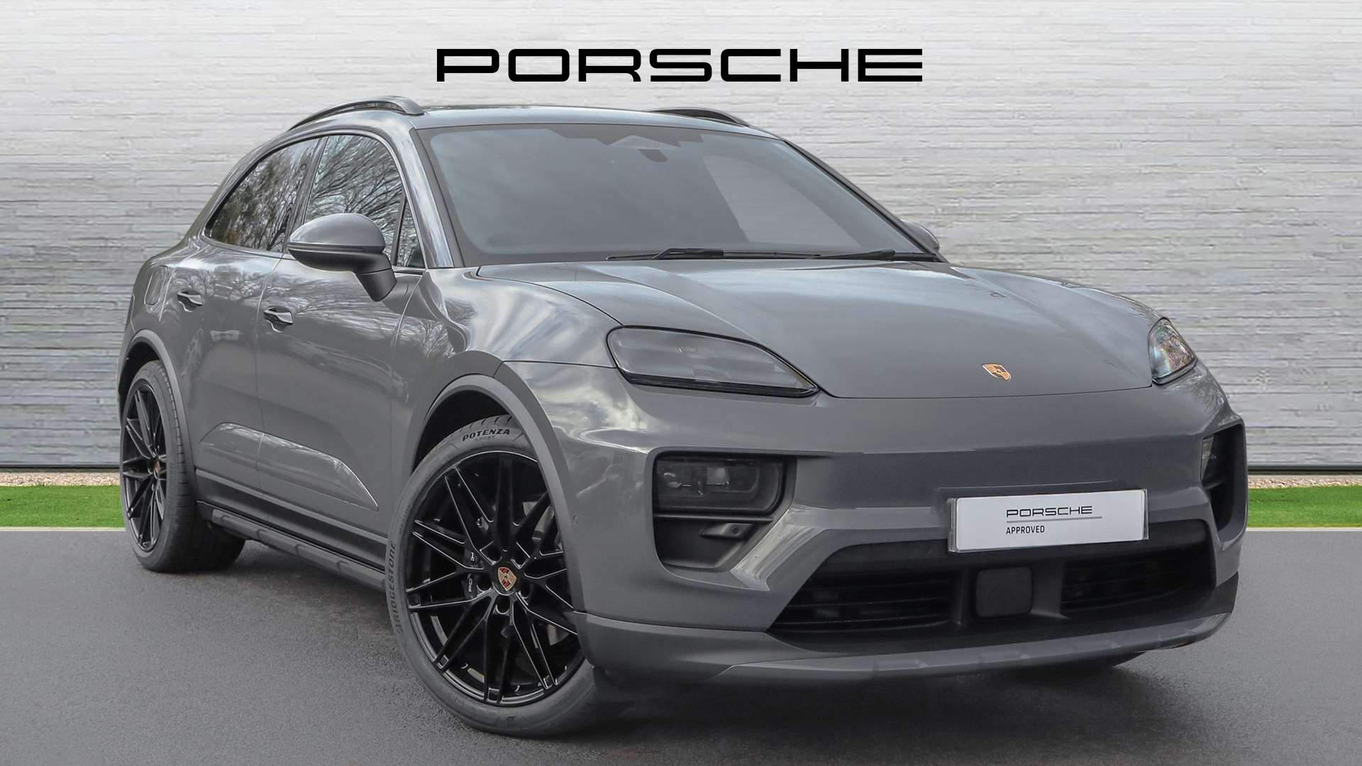 Main listing image - Porsche Macan