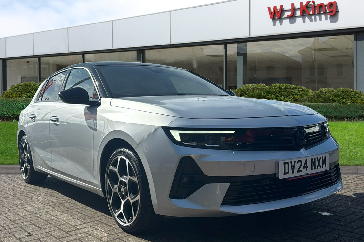 Main listing image - Vauxhall Astra