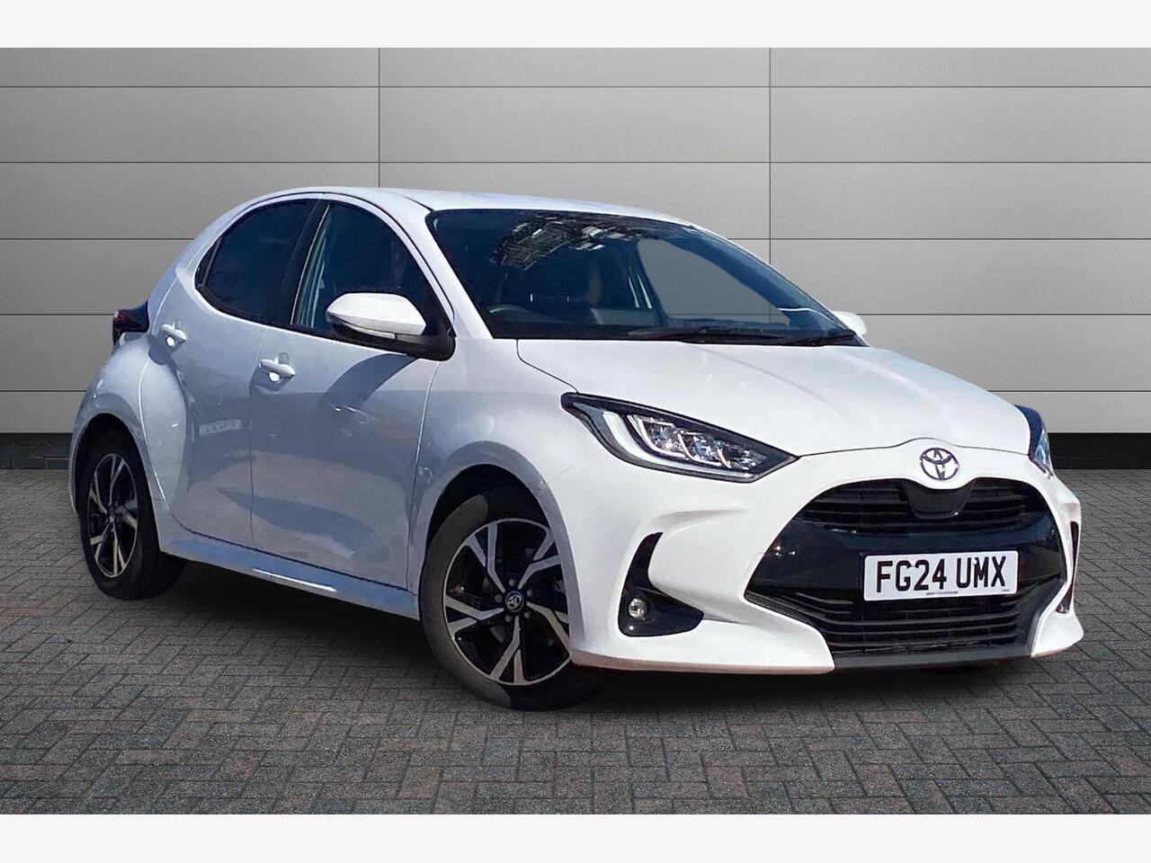 Main listing image - Toyota Yaris