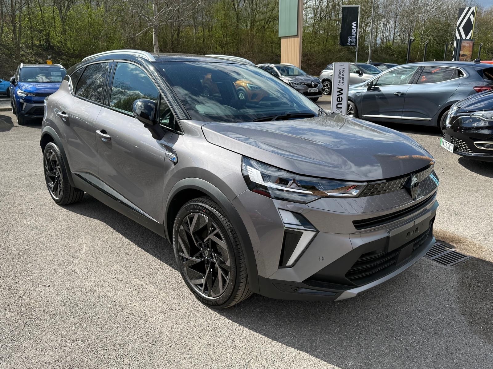 Main listing image - Renault Captur