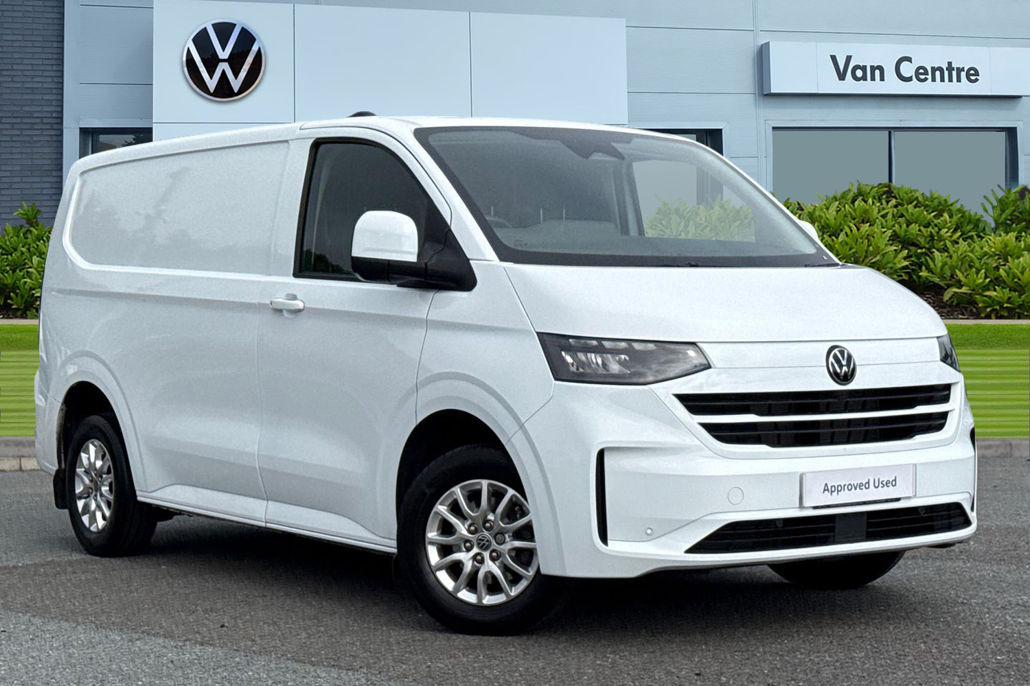 Main listing image - Volkswagen Transporter