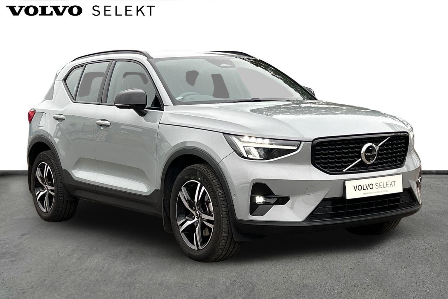 Main listing image - Volvo XC40