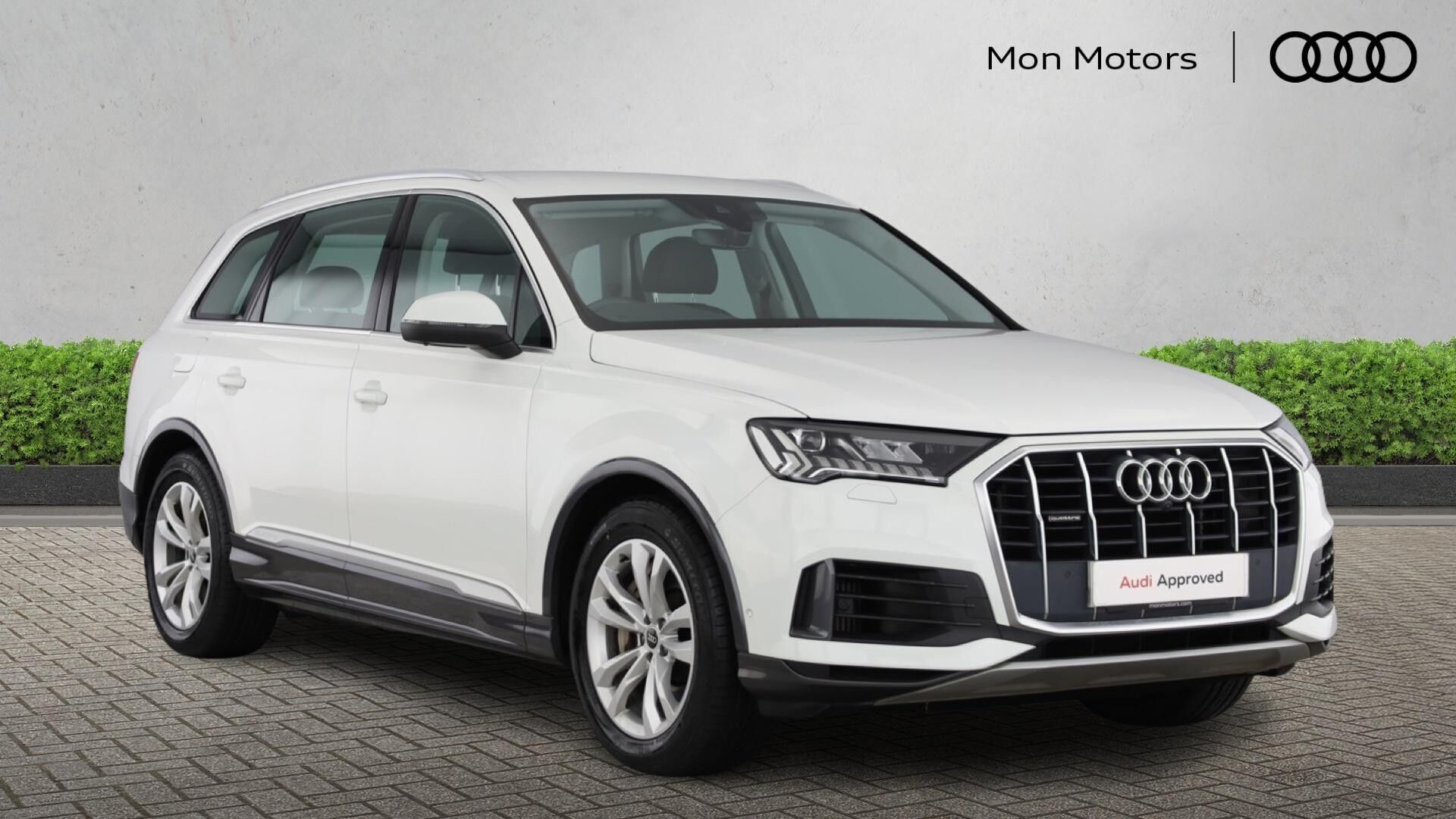Main listing image - Audi Q7