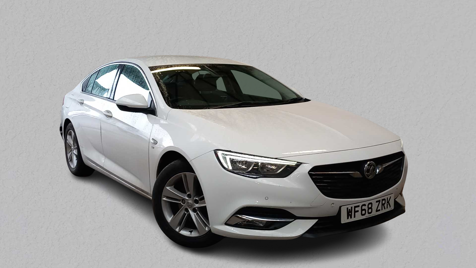 Main listing image - Vauxhall Insignia