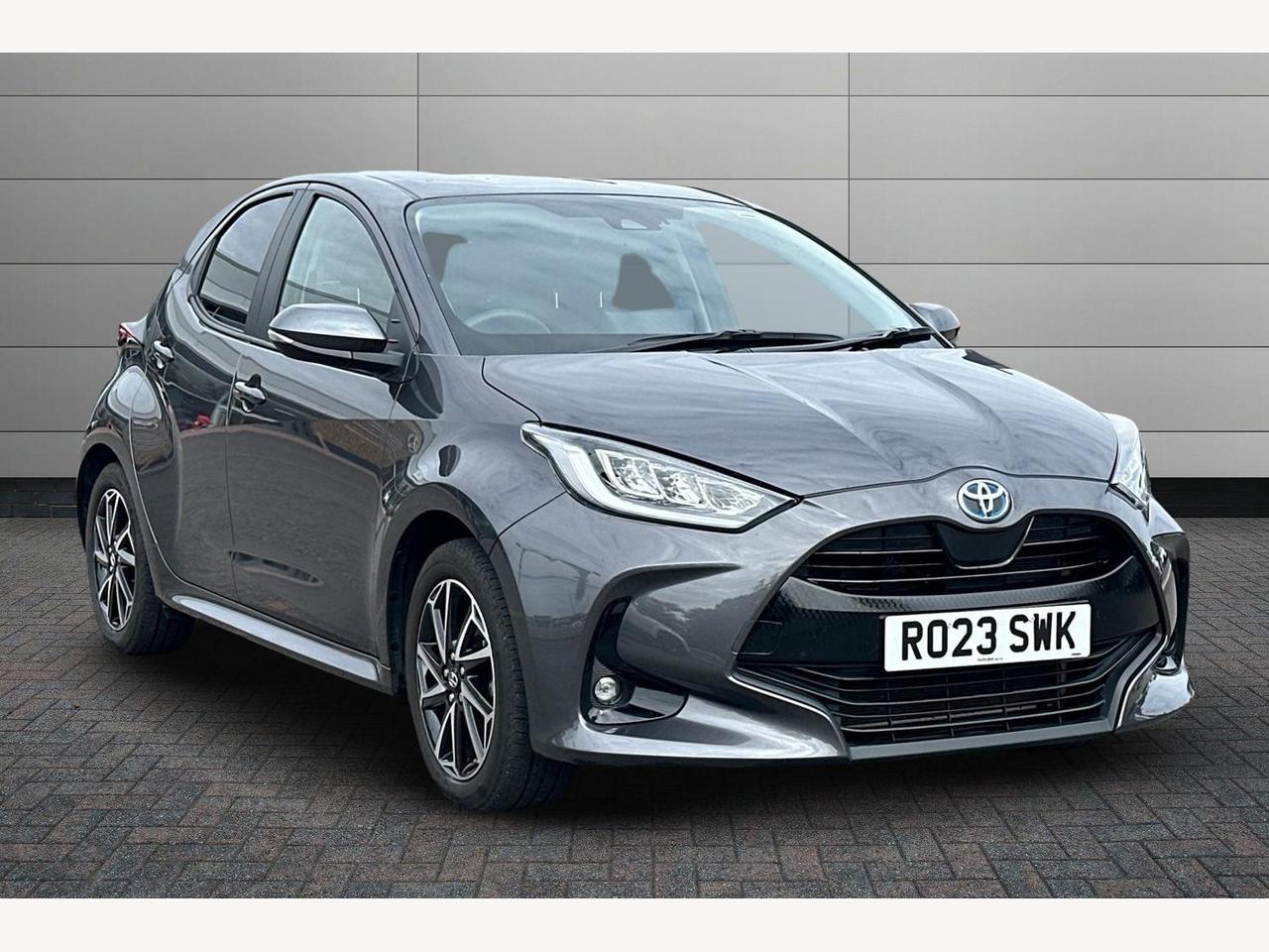 Main listing image - Toyota Yaris