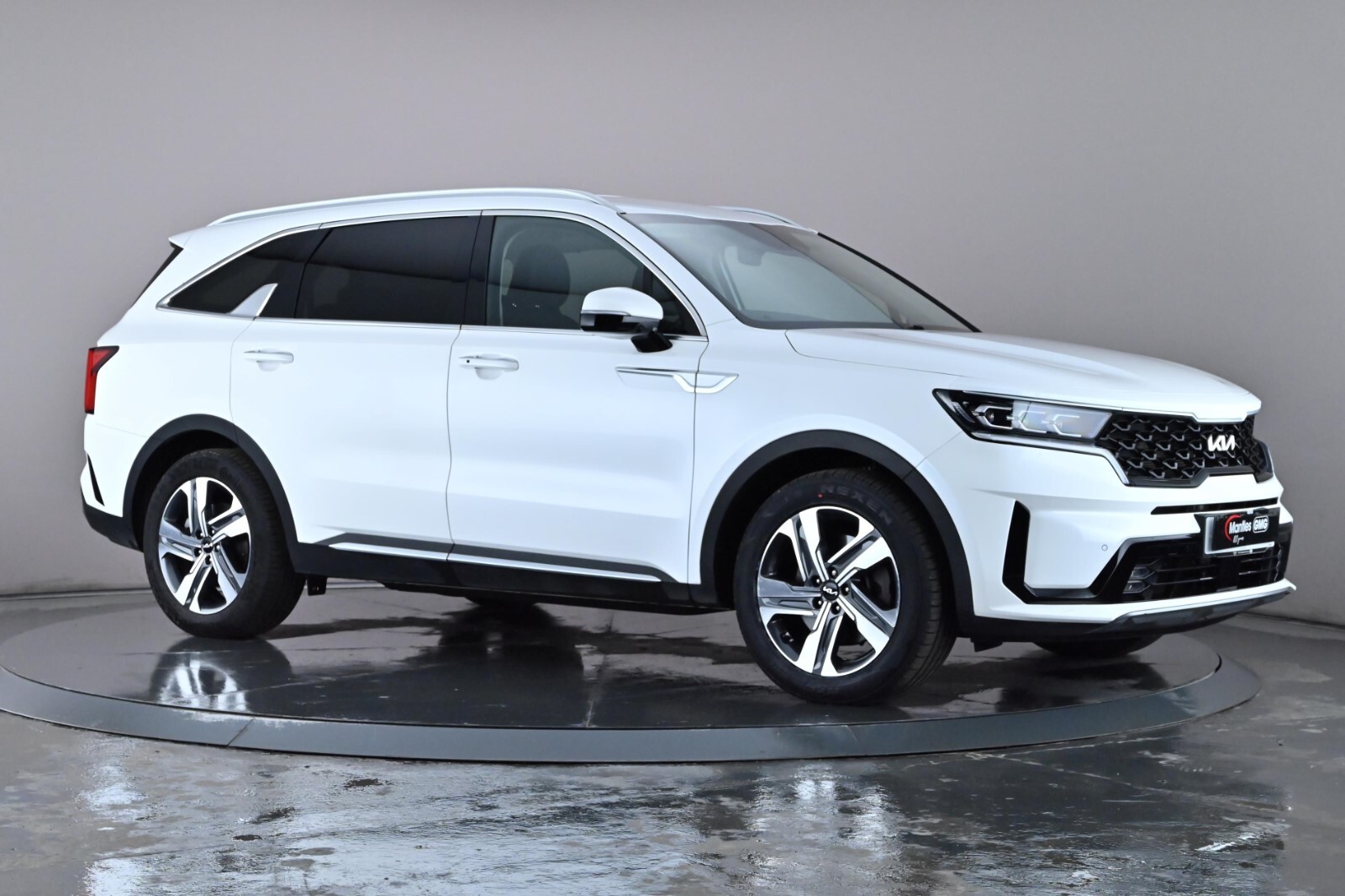 Main listing image - Kia Sorento