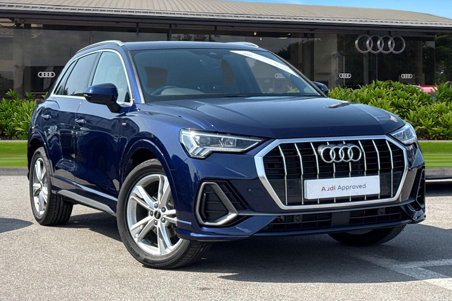 Main listing image - Audi Q3