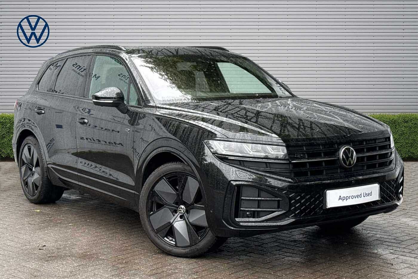 Main listing image - Volkswagen Touareg
