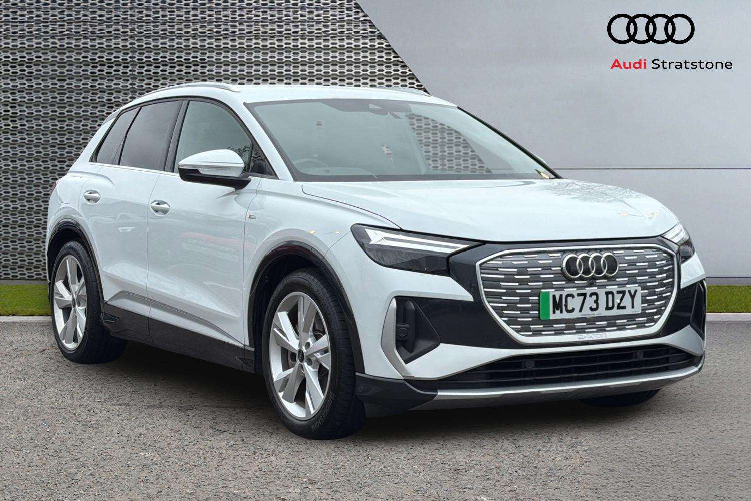 Main listing image - Audi Q4