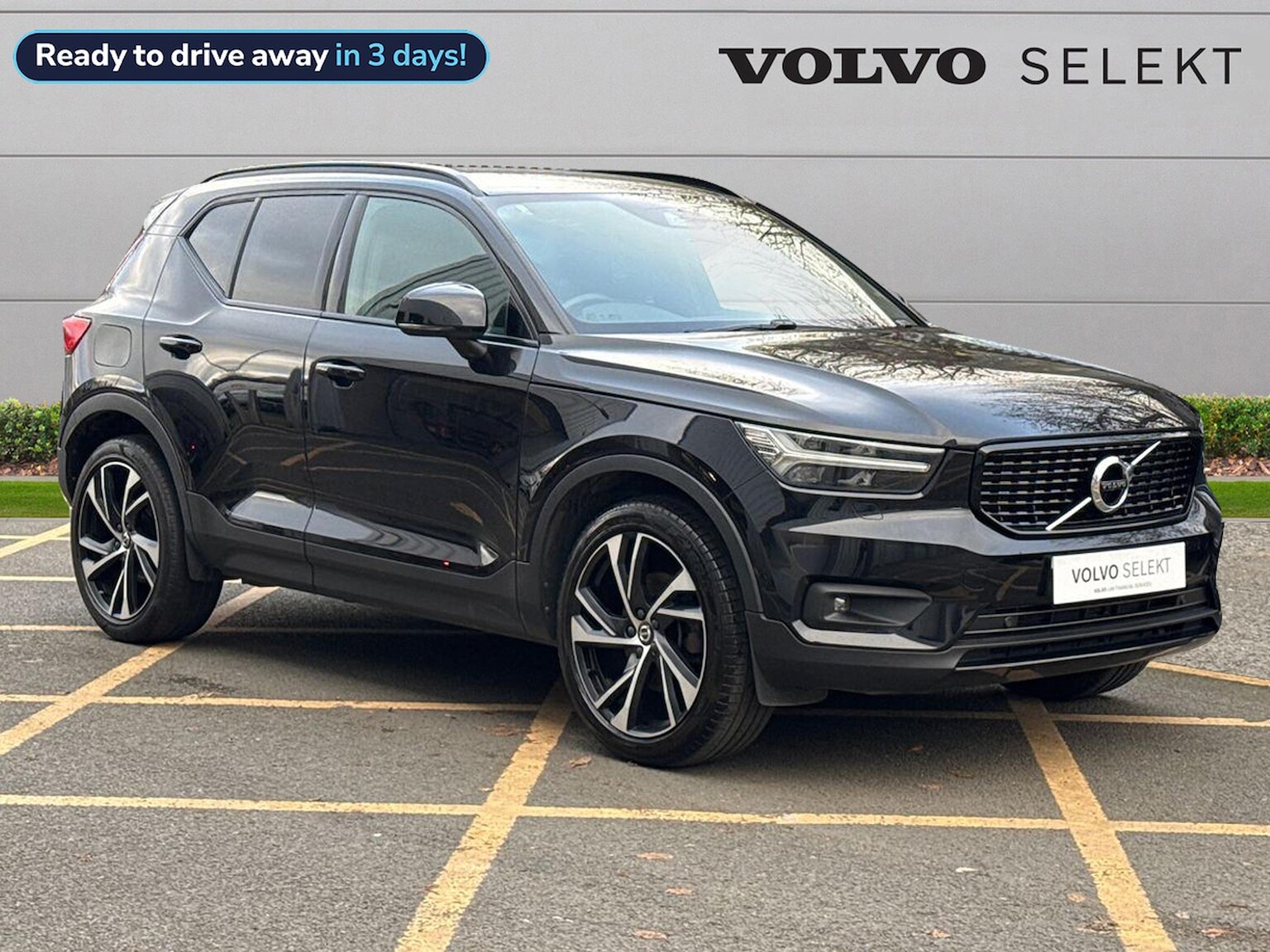 Main listing image - Volvo XC40