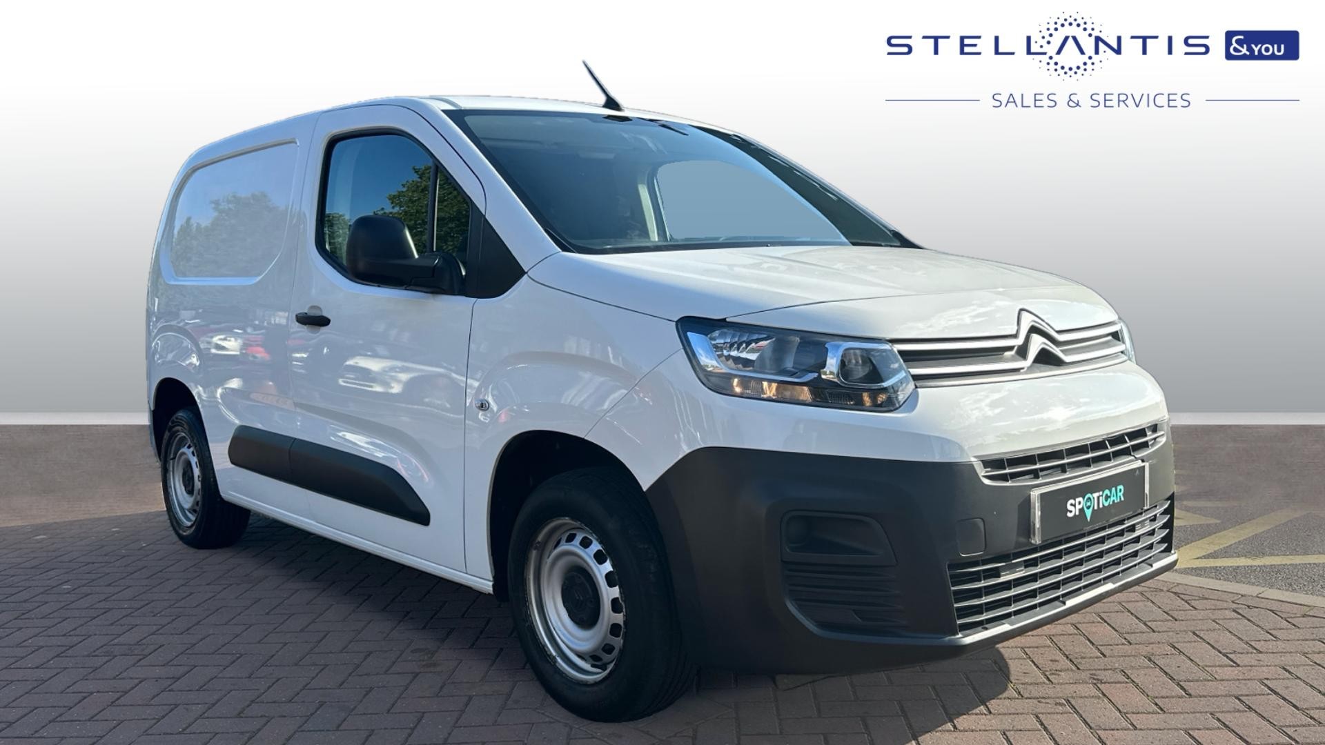 Main listing image - Citroen Berlingo Van