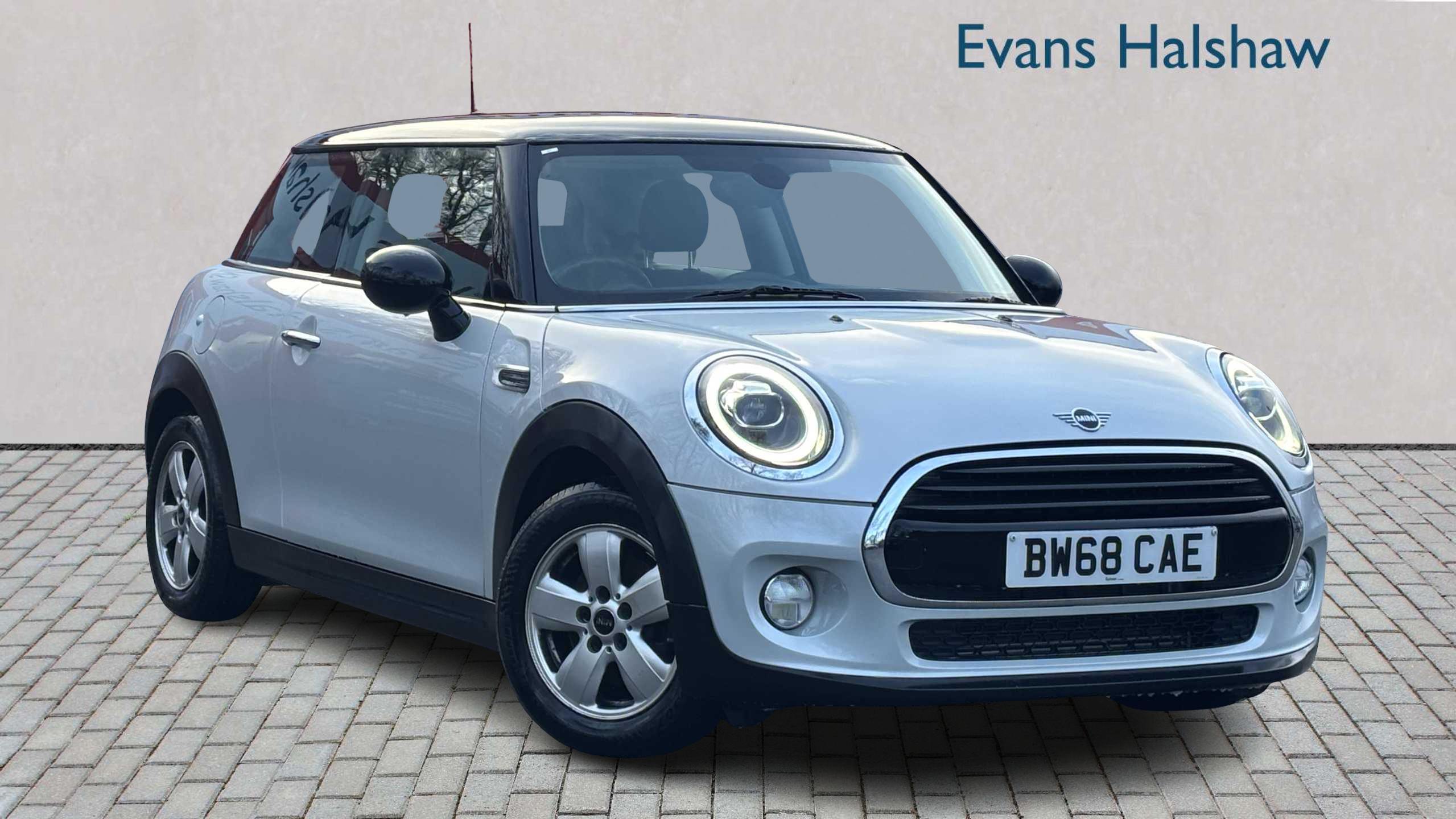 Main listing image - MINI Hatchback
