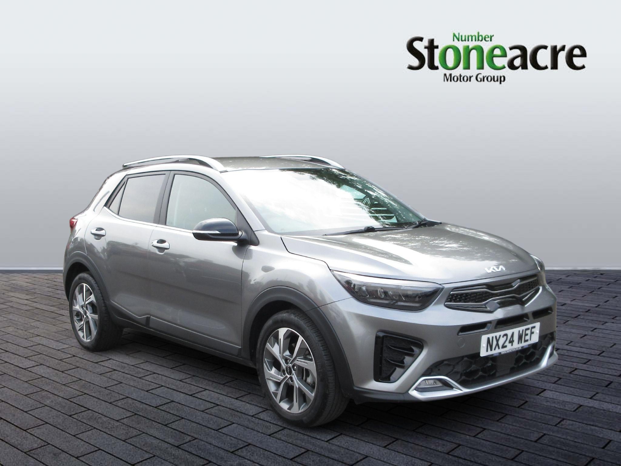 Main listing image - Kia Stonic