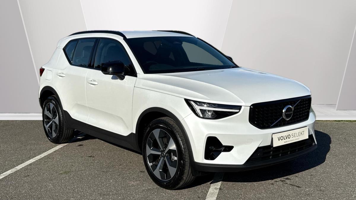 Main listing image - Volvo XC40