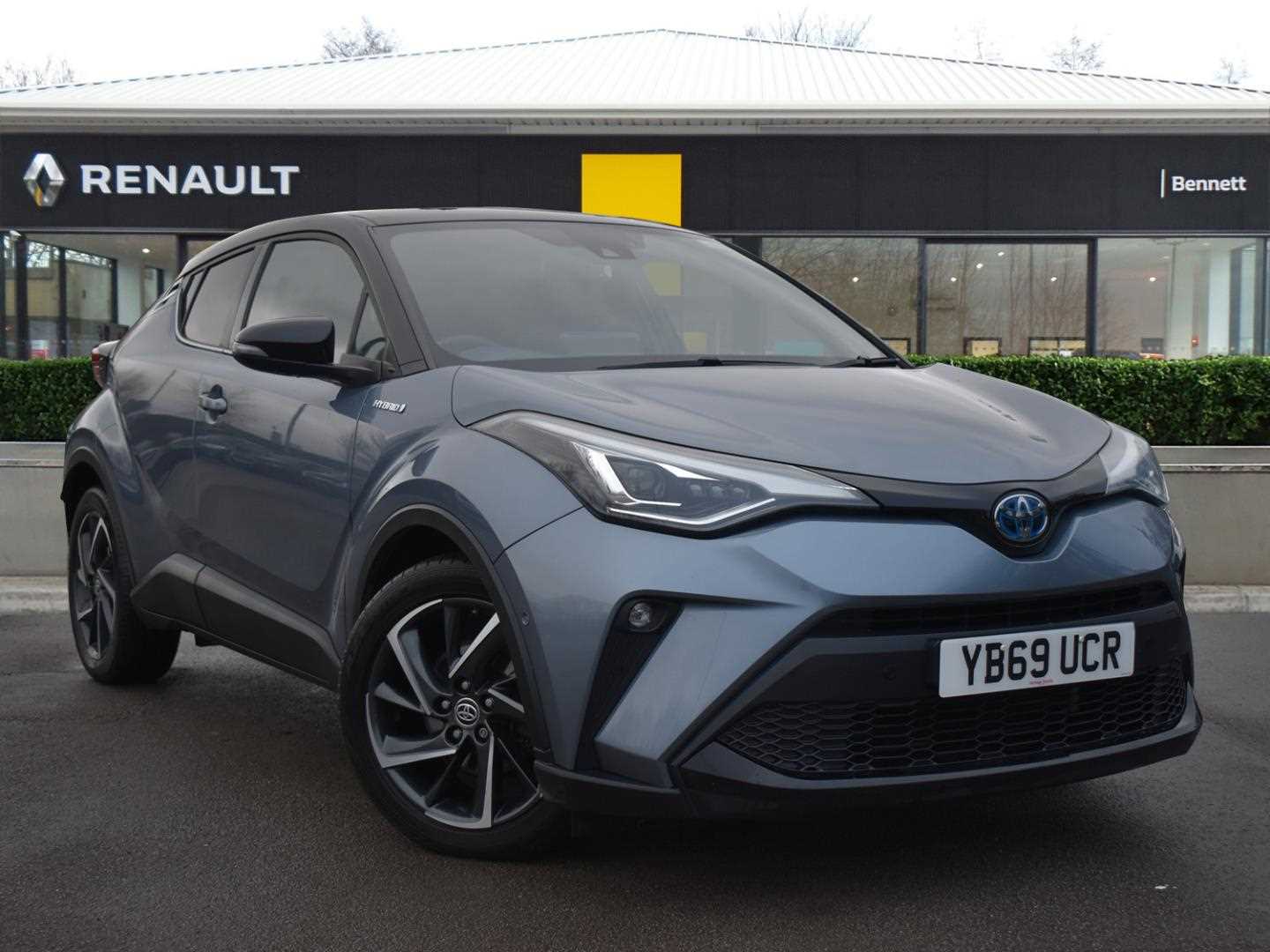 Main listing image - Toyota C-HR