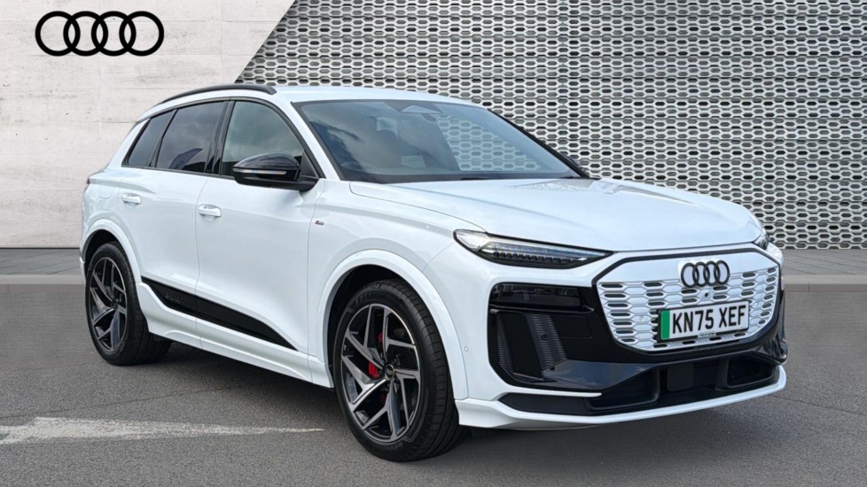 Main listing image - Audi Q6 e-tron
