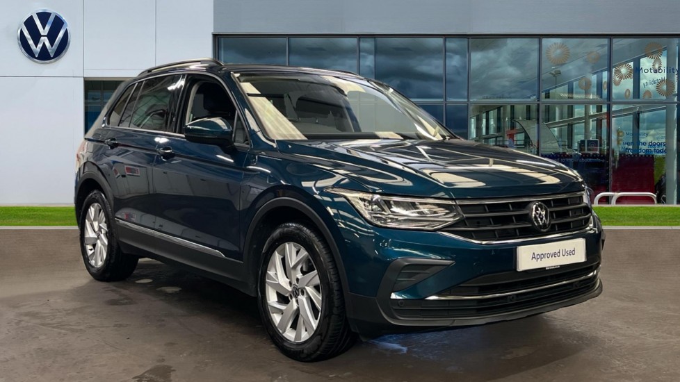 Main listing image - Volkswagen Tiguan