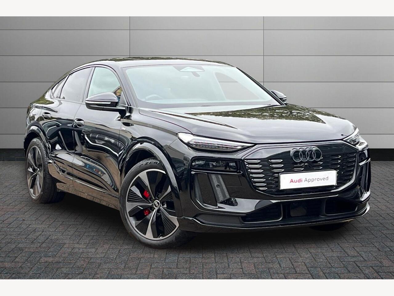 Main listing image - Audi Q6 e-tron