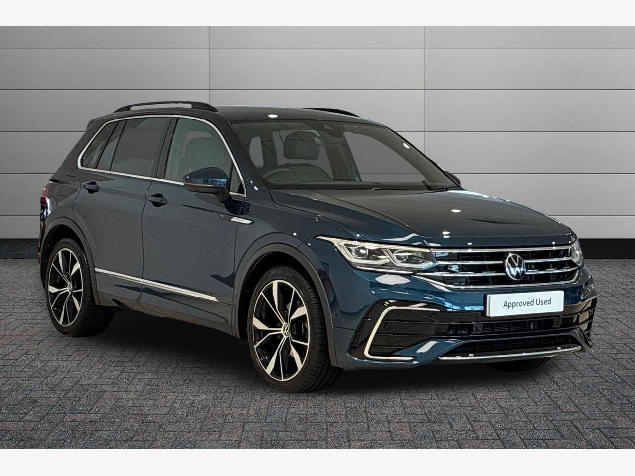 Main listing image - Volkswagen Tiguan