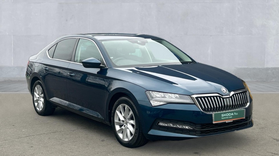 Main listing image - Skoda Superb