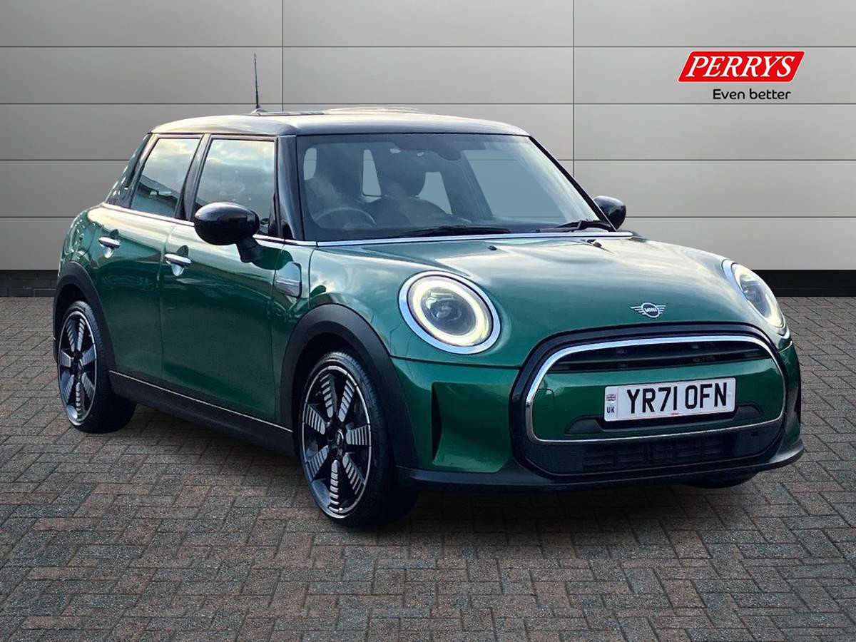 Main listing image - MINI Hatchback 5dr