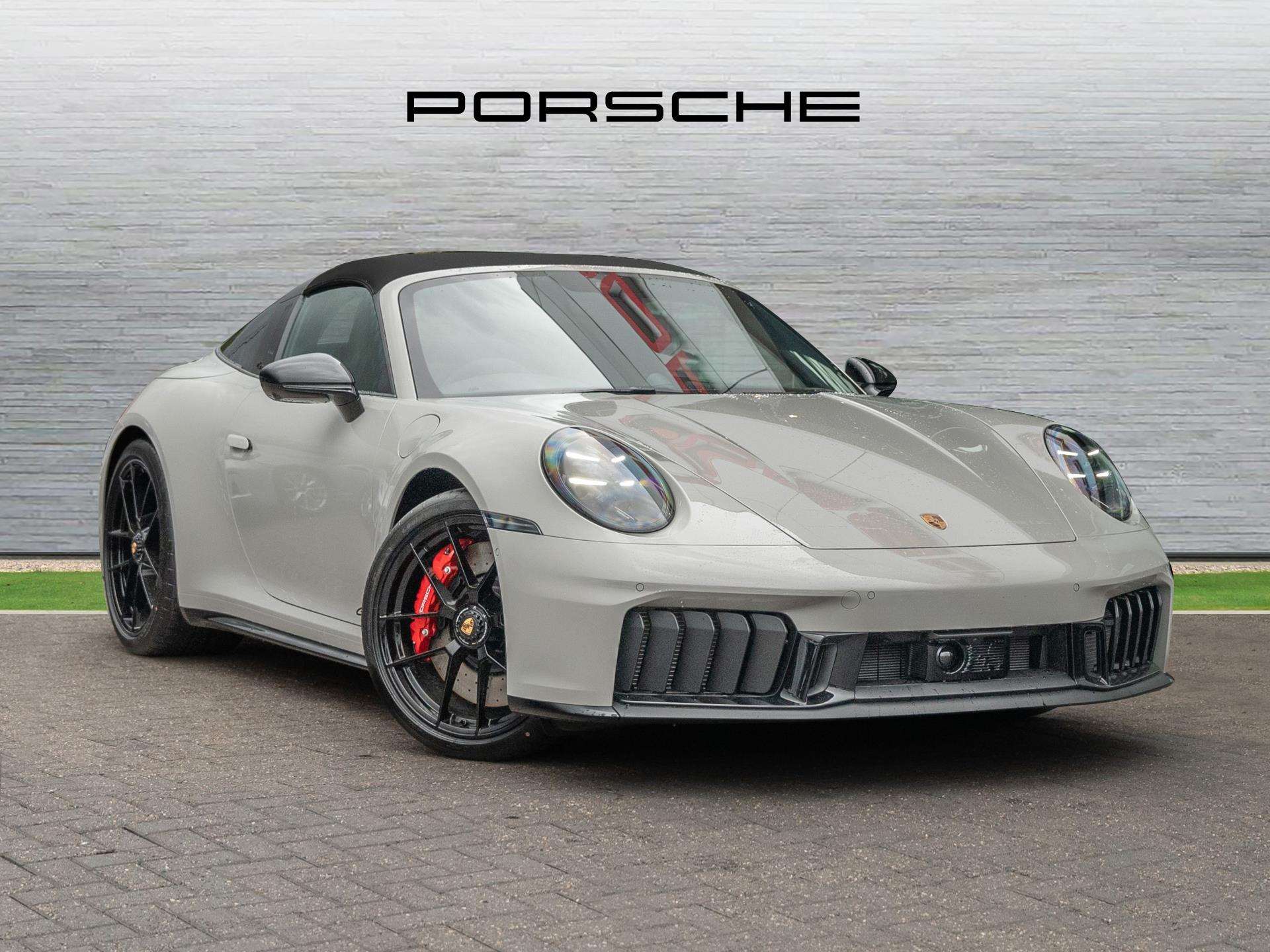 Main listing image - Porsche 911