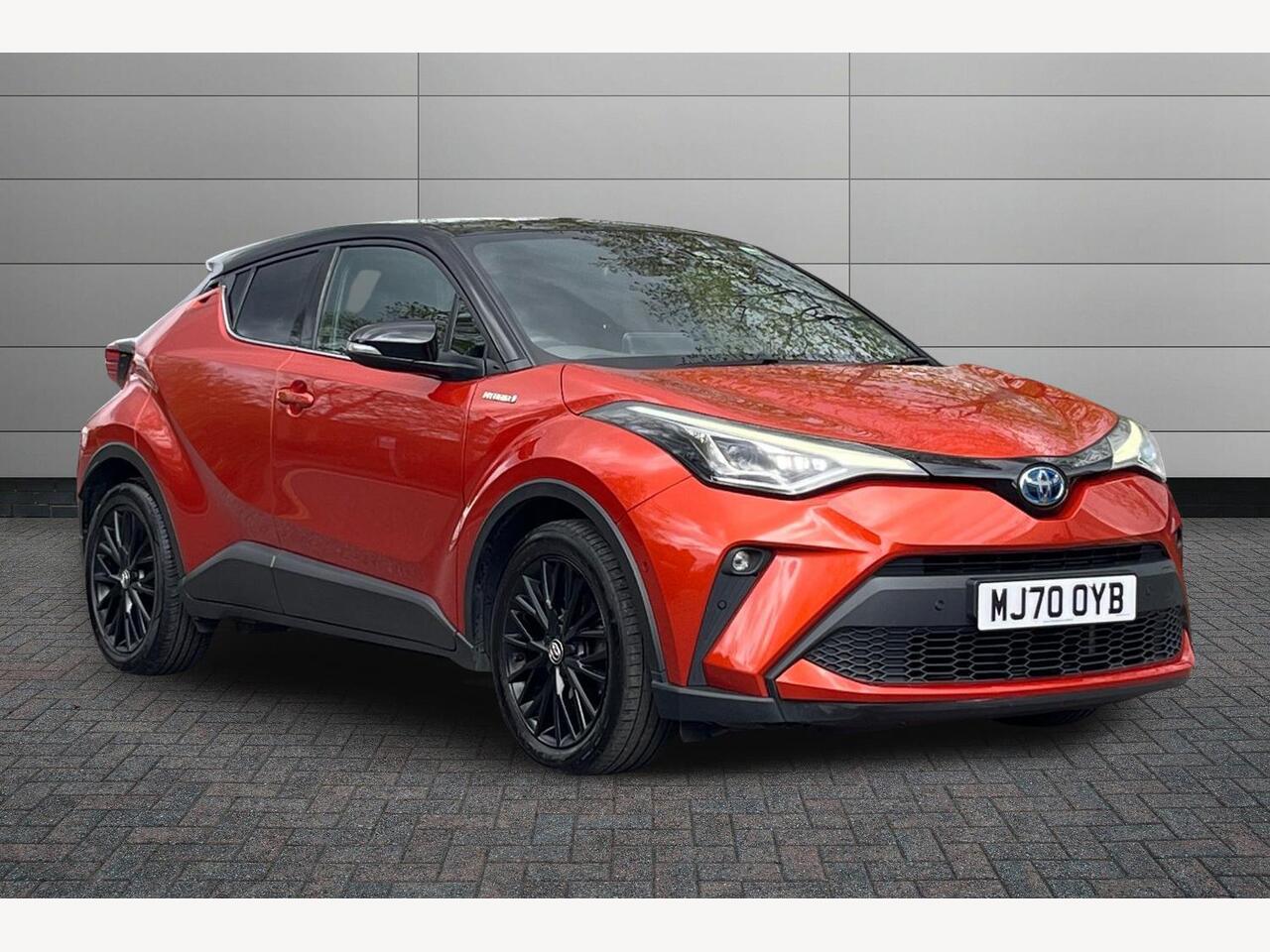 Main listing image - Toyota C-HR