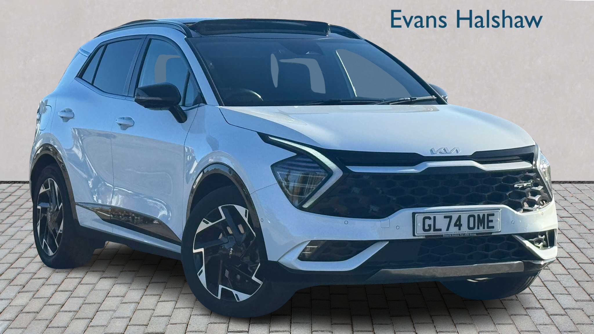 Main listing image - Kia Sportage