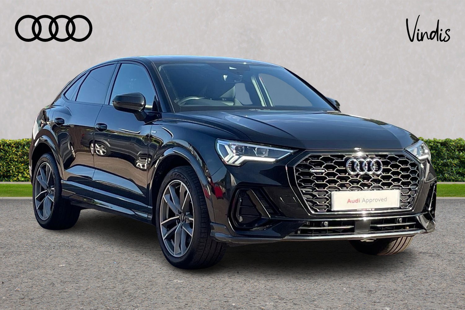 Main listing image - Audi Q3