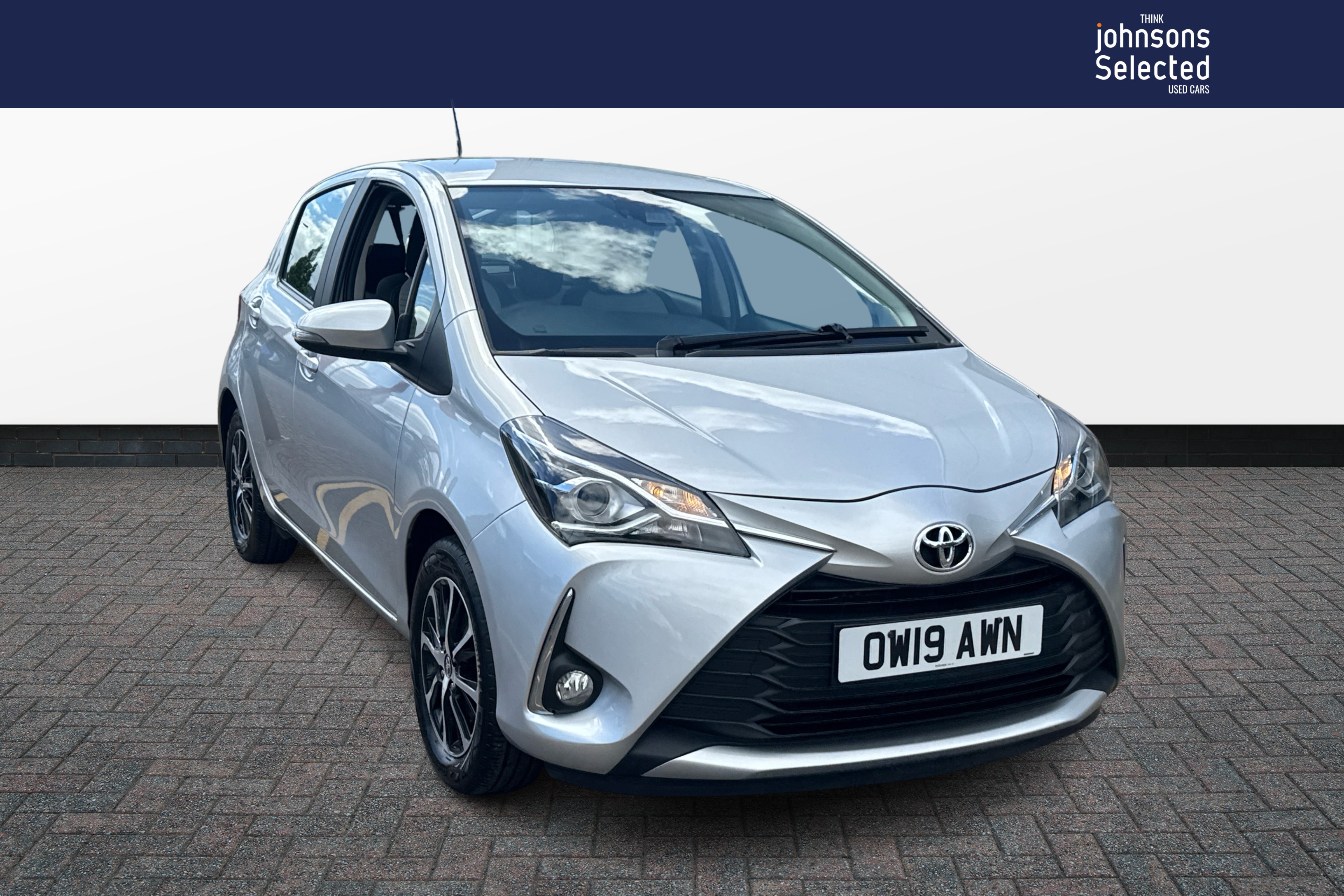 Main listing image - Toyota Yaris