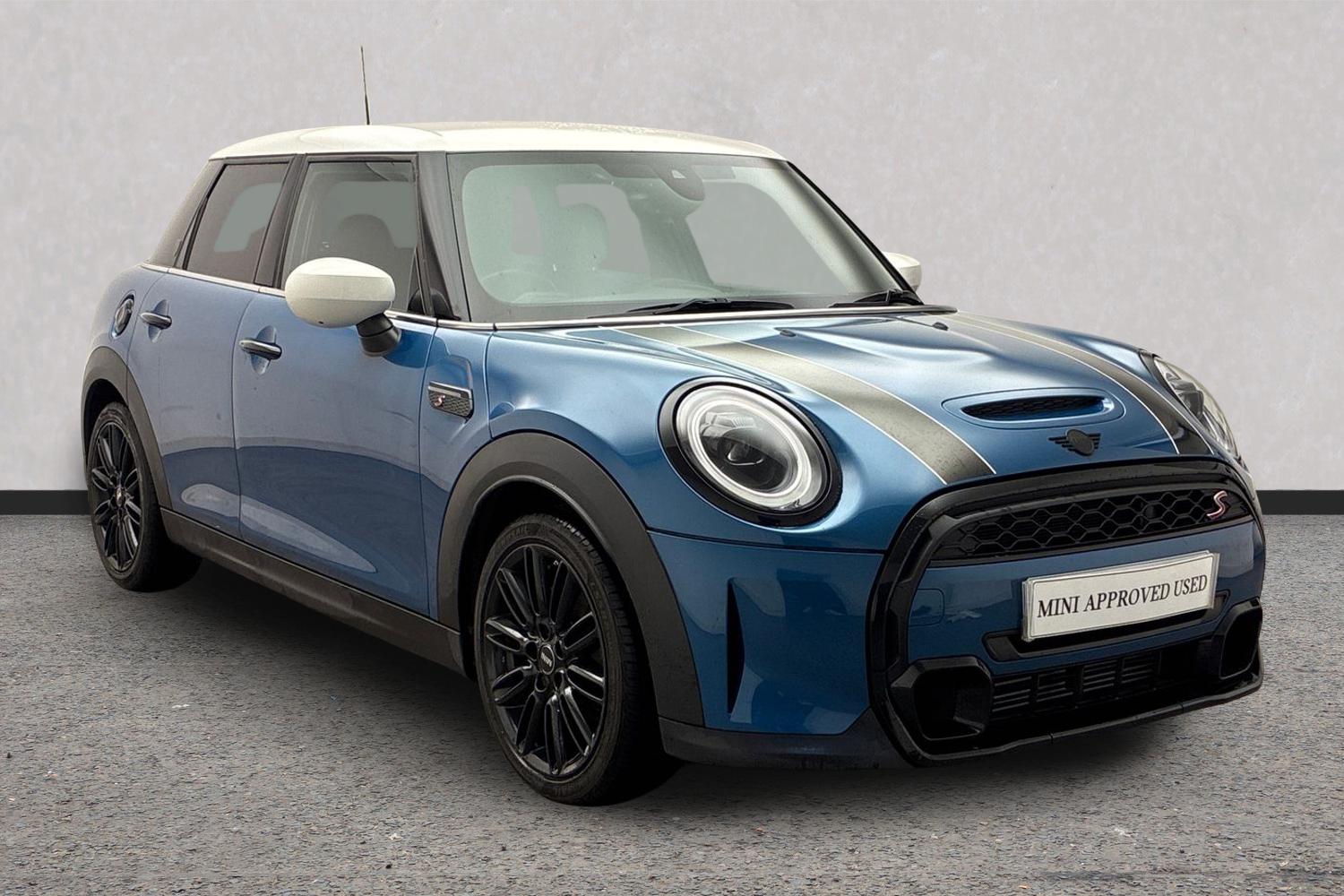 Main listing image - MINI Hatchback