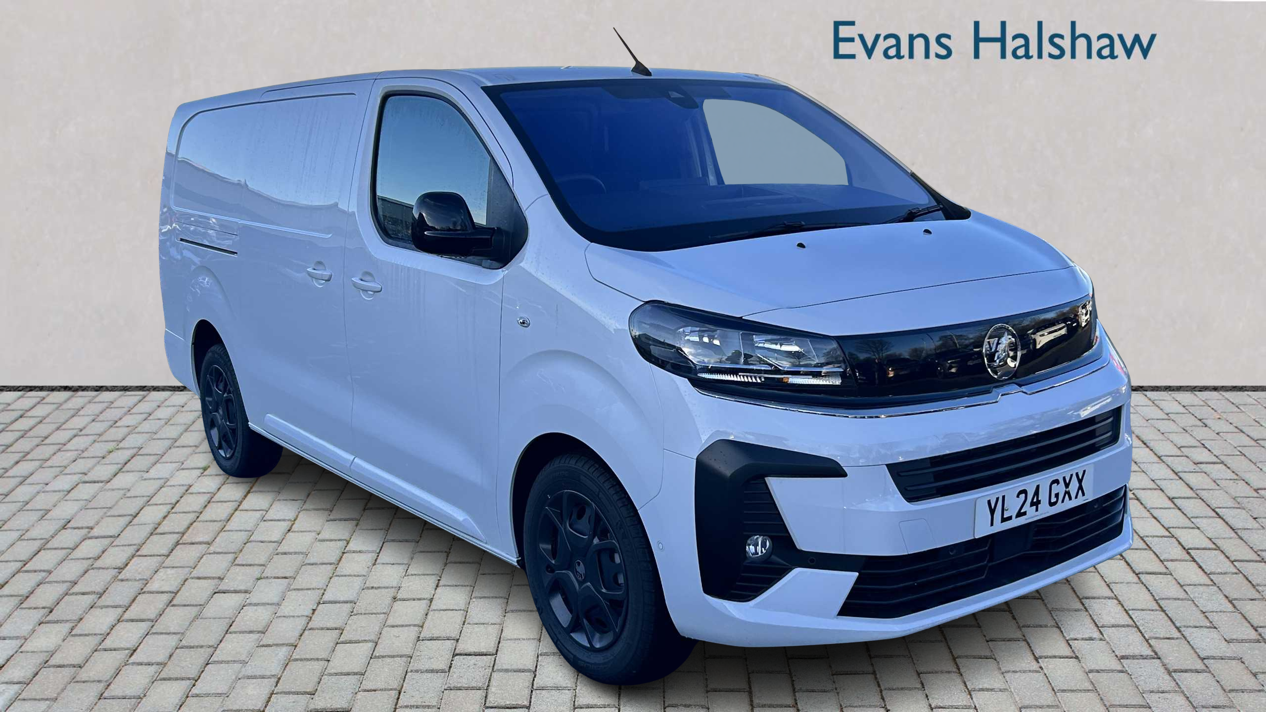 Main listing image - Vauxhall Vivaro