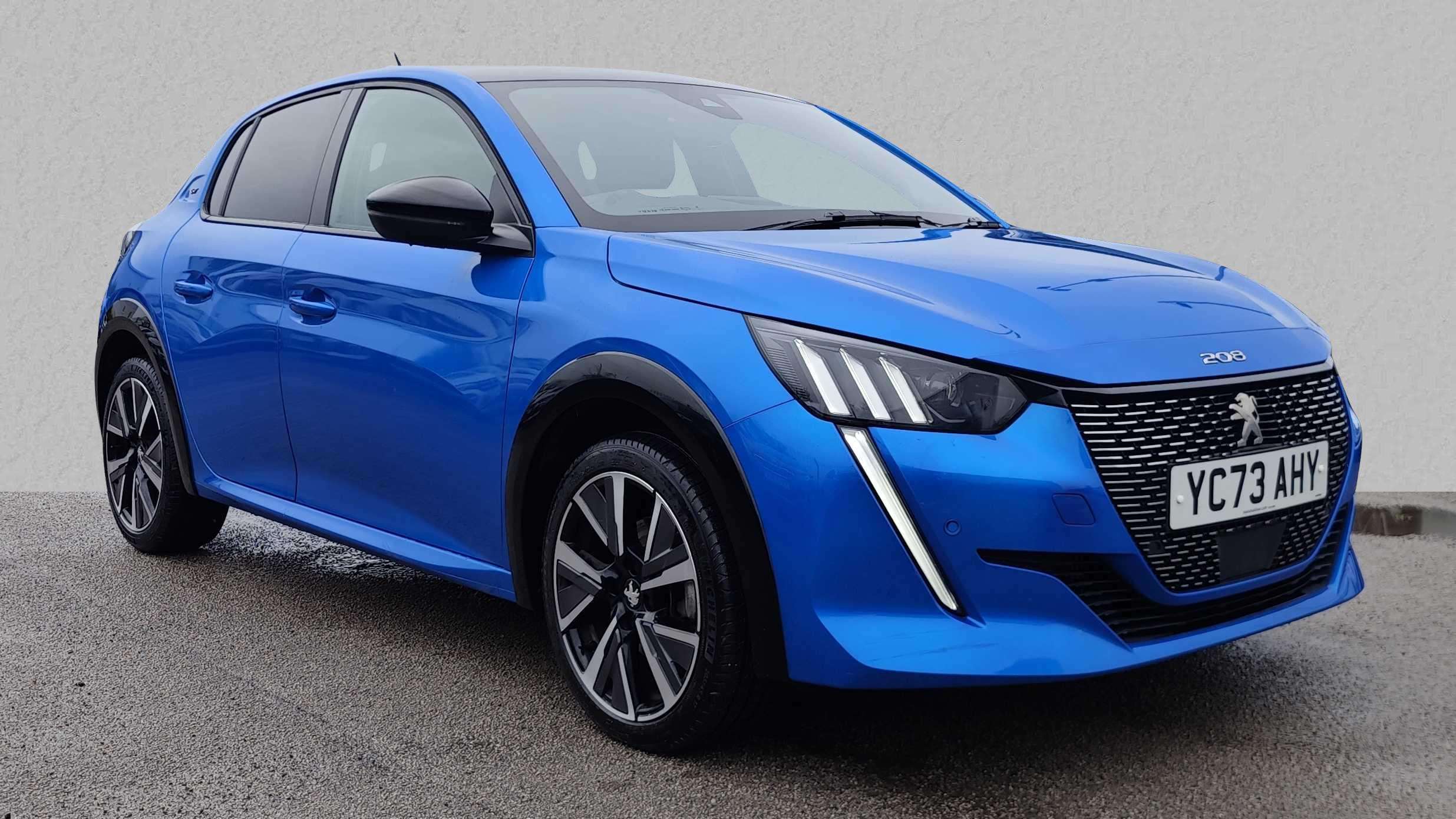 Main listing image - Peugeot 208