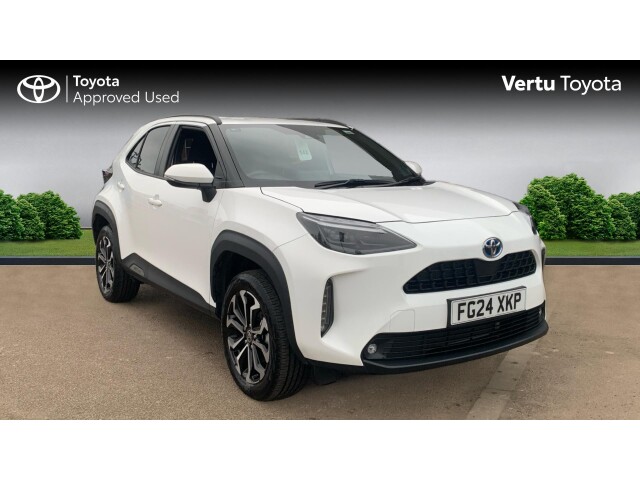 Main listing image - Toyota Yaris Cross