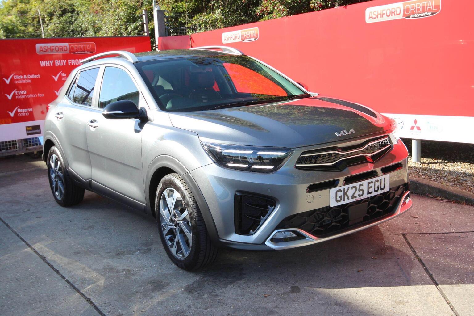 Main listing image - Kia Stonic