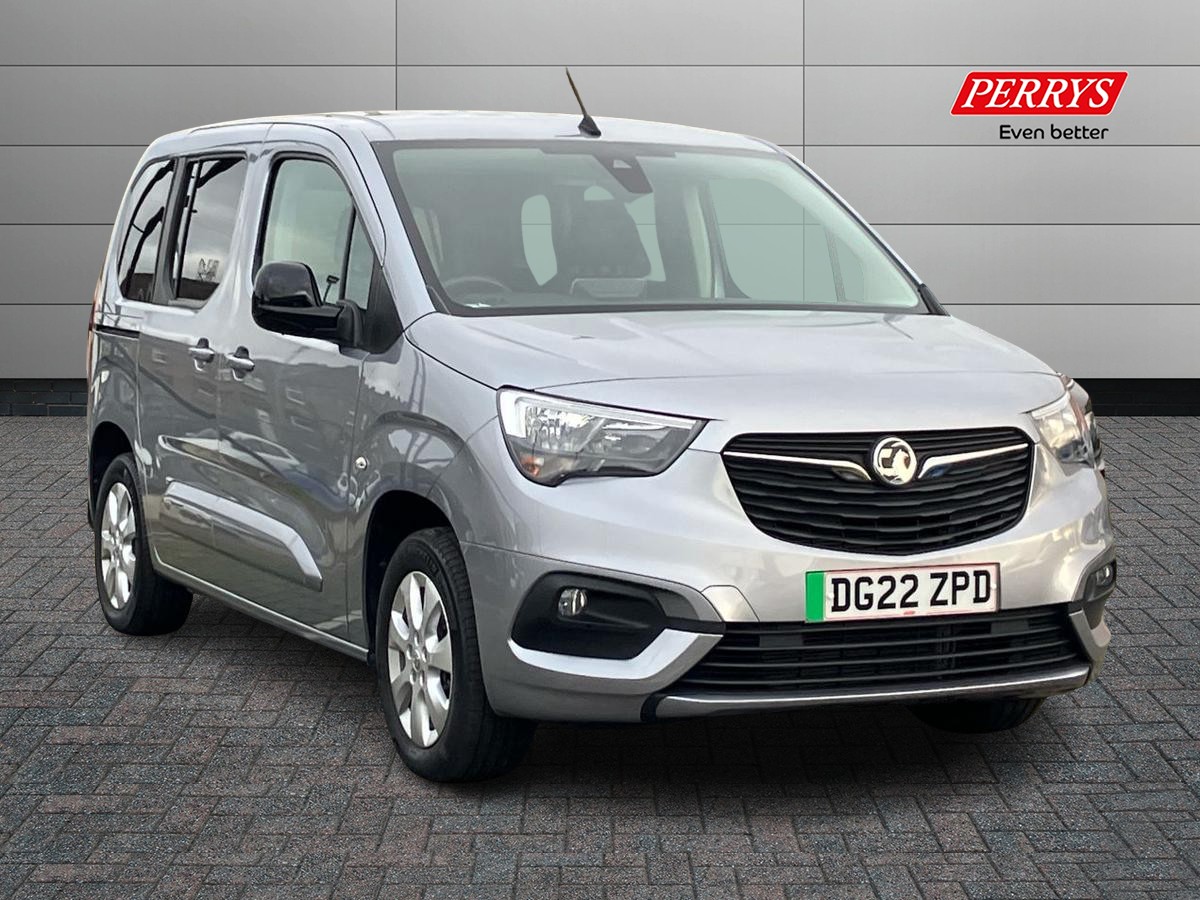 Main listing image - Vauxhall Combo Life-e