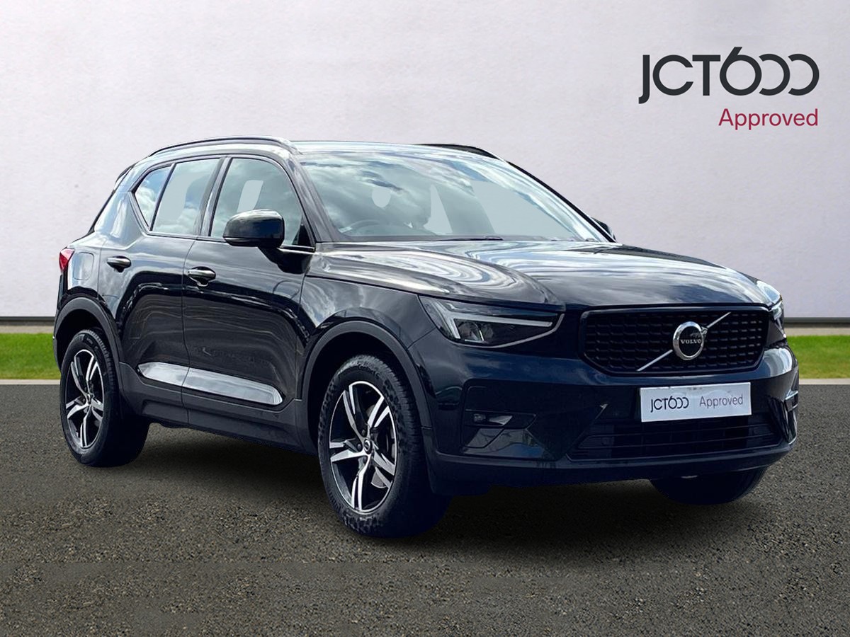 Main listing image - Volvo XC40