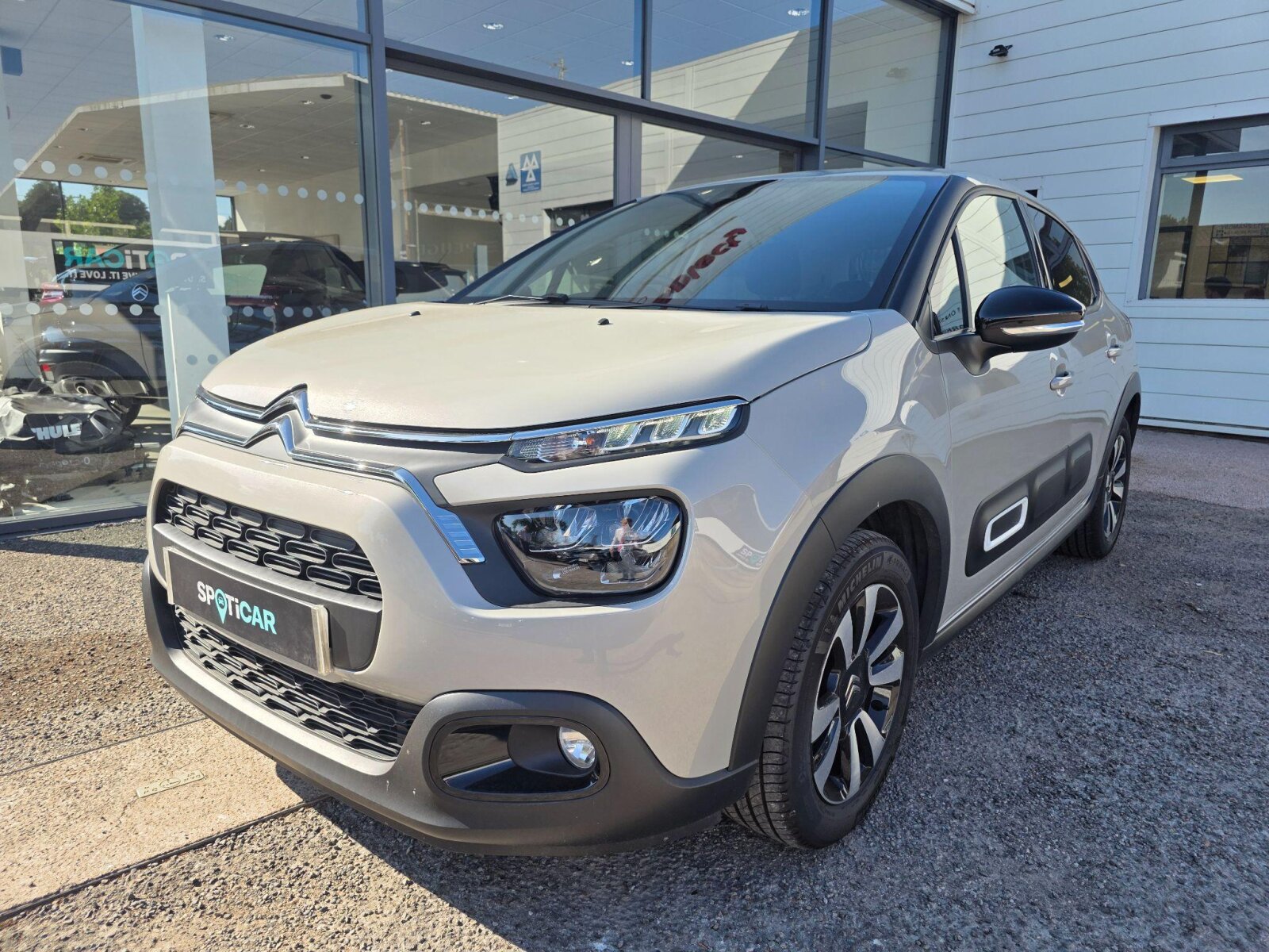 Main listing image - Citroen C3