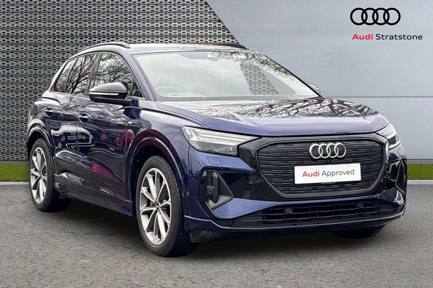 Main listing image - Audi Q4