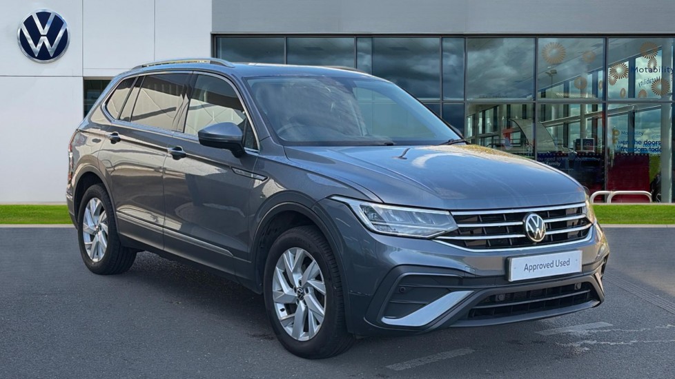 Main listing image - Volkswagen Tiguan Allspace