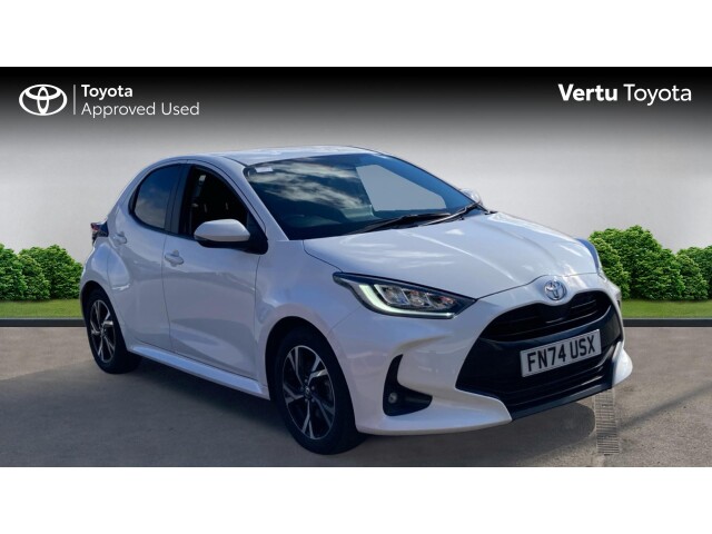 Main listing image - Toyota Yaris