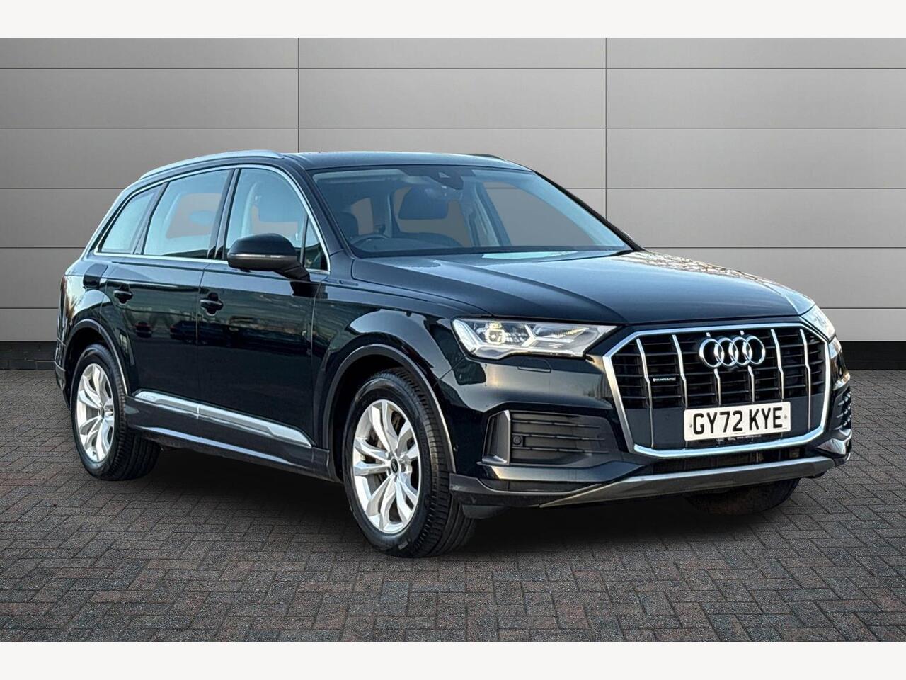 Main listing image - Audi Q7