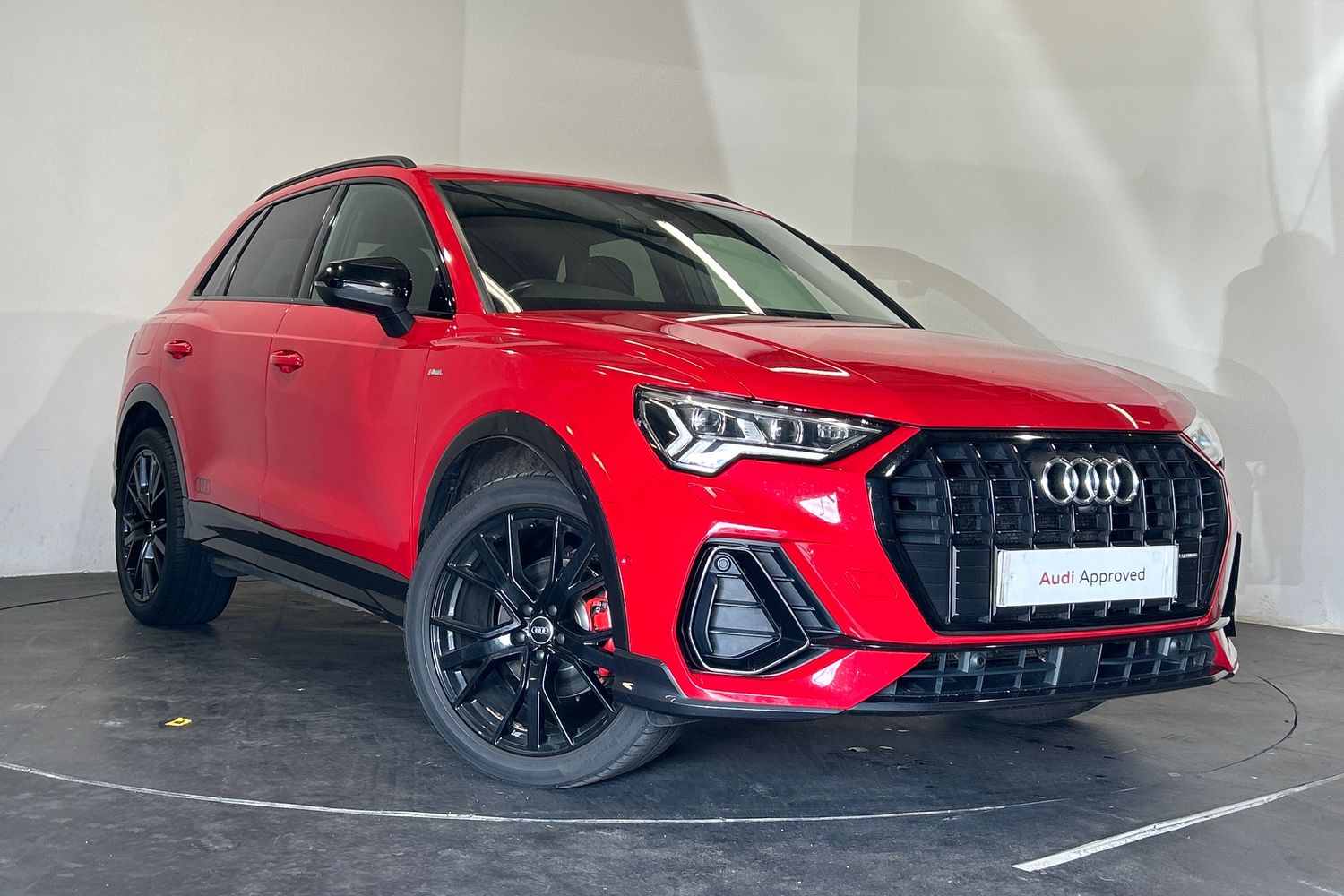 Main listing image - Audi Q3