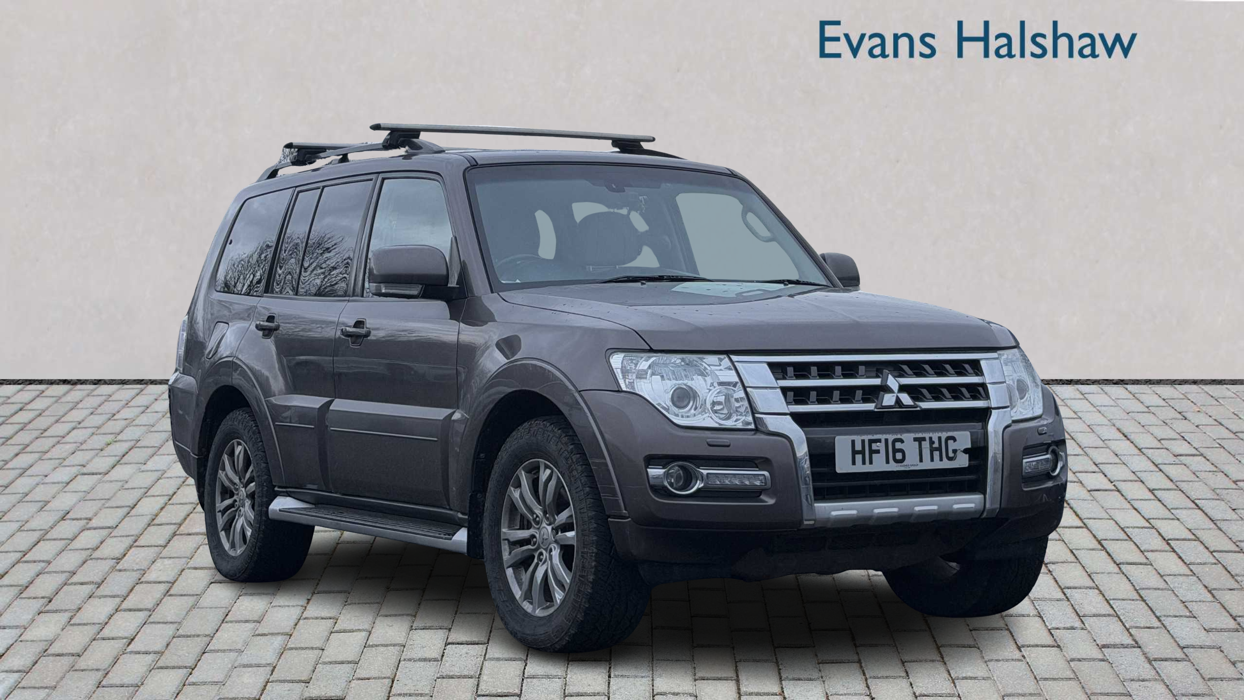 Main listing image - Mitsubishi Shogun