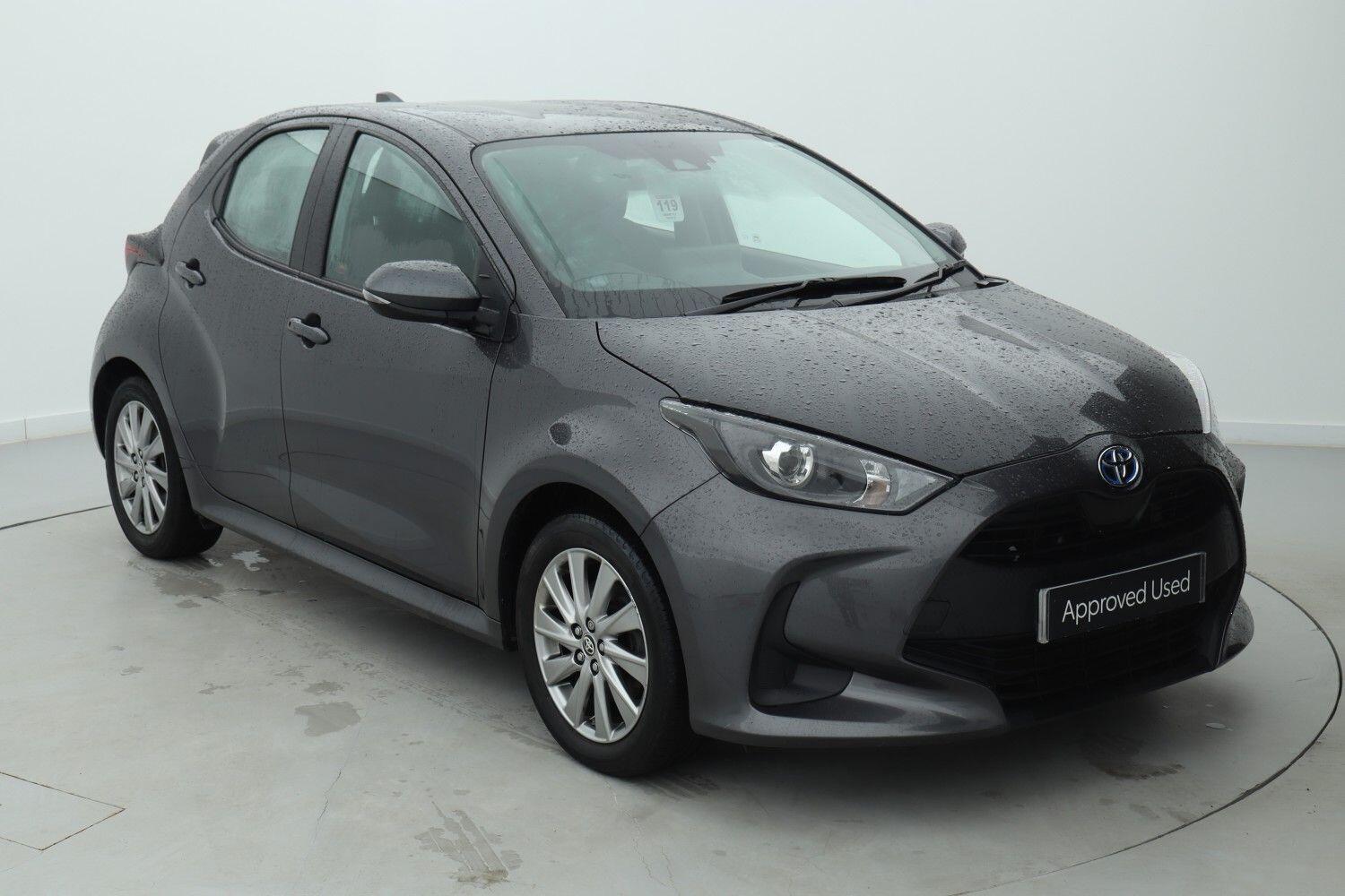 Main listing image - Toyota Yaris