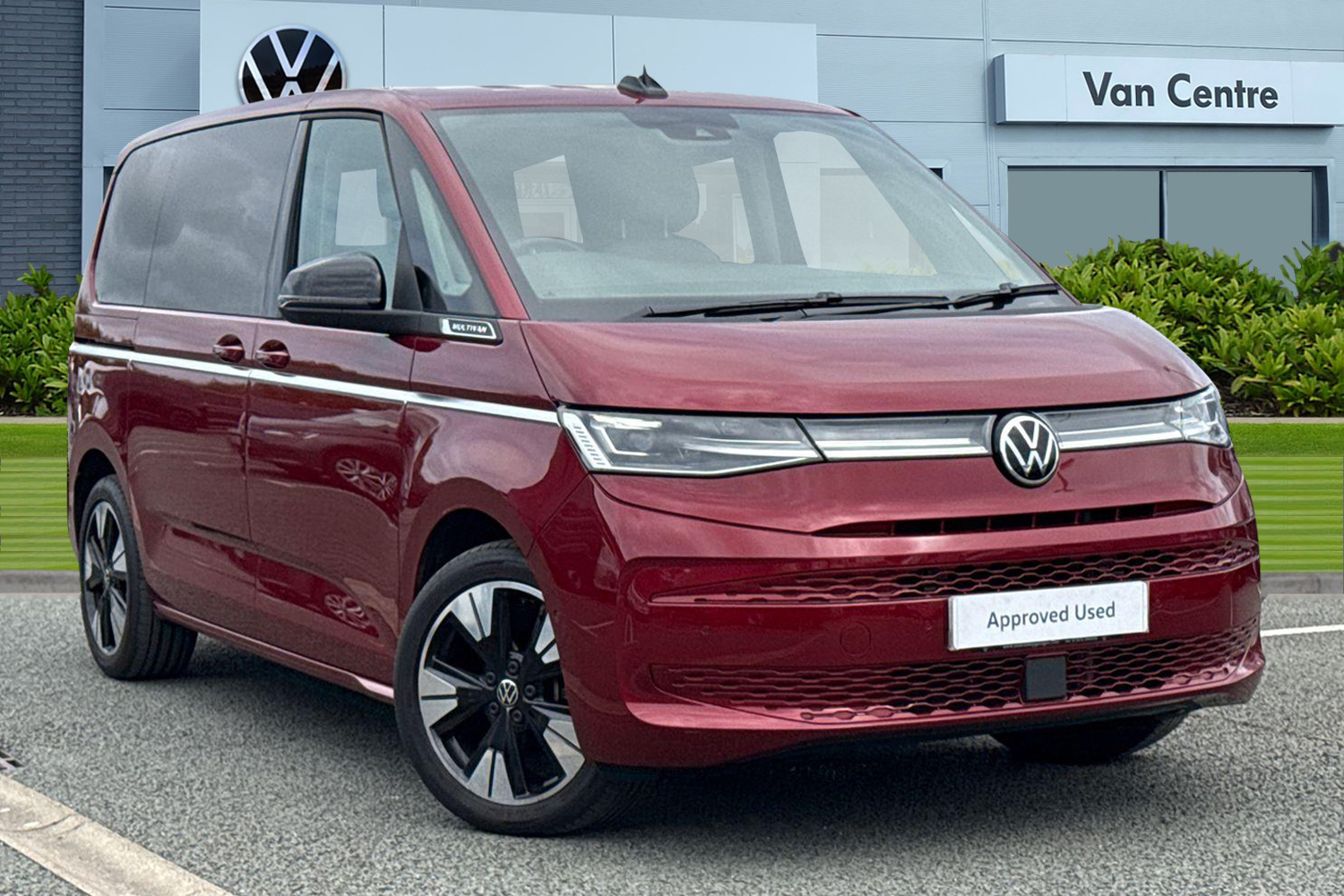 Main listing image - Volkswagen Multivan