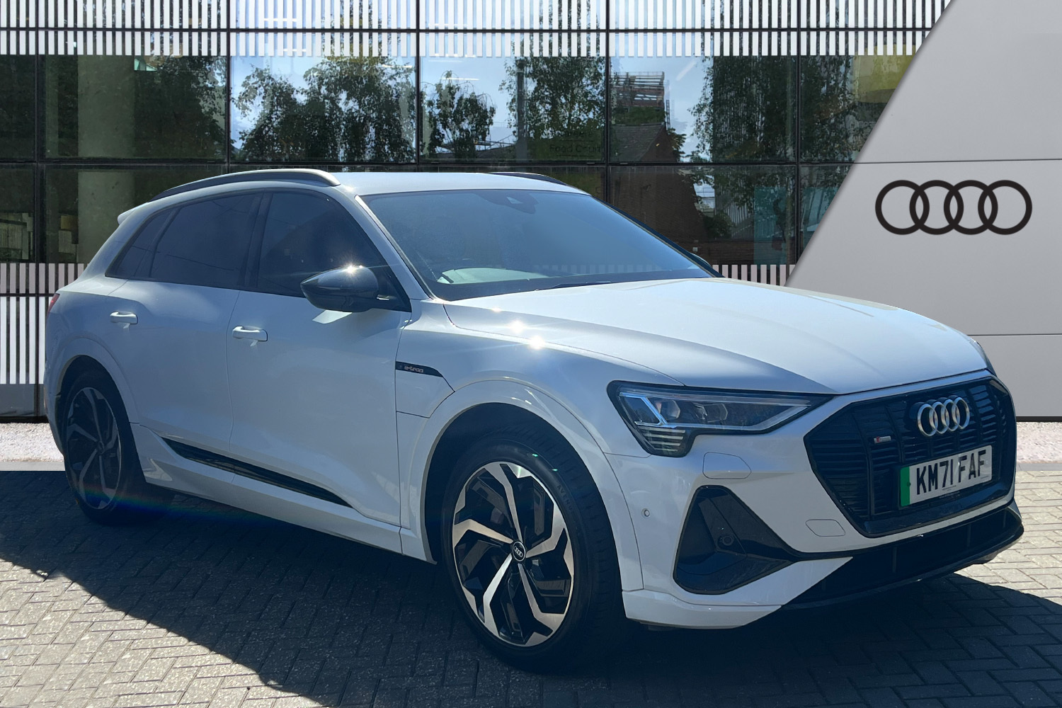 Main listing image - Audi e-tron