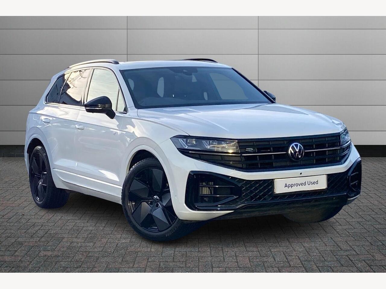 Main listing image - Volkswagen Touareg