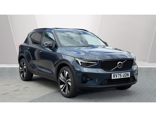 Main listing image - Volvo XC40