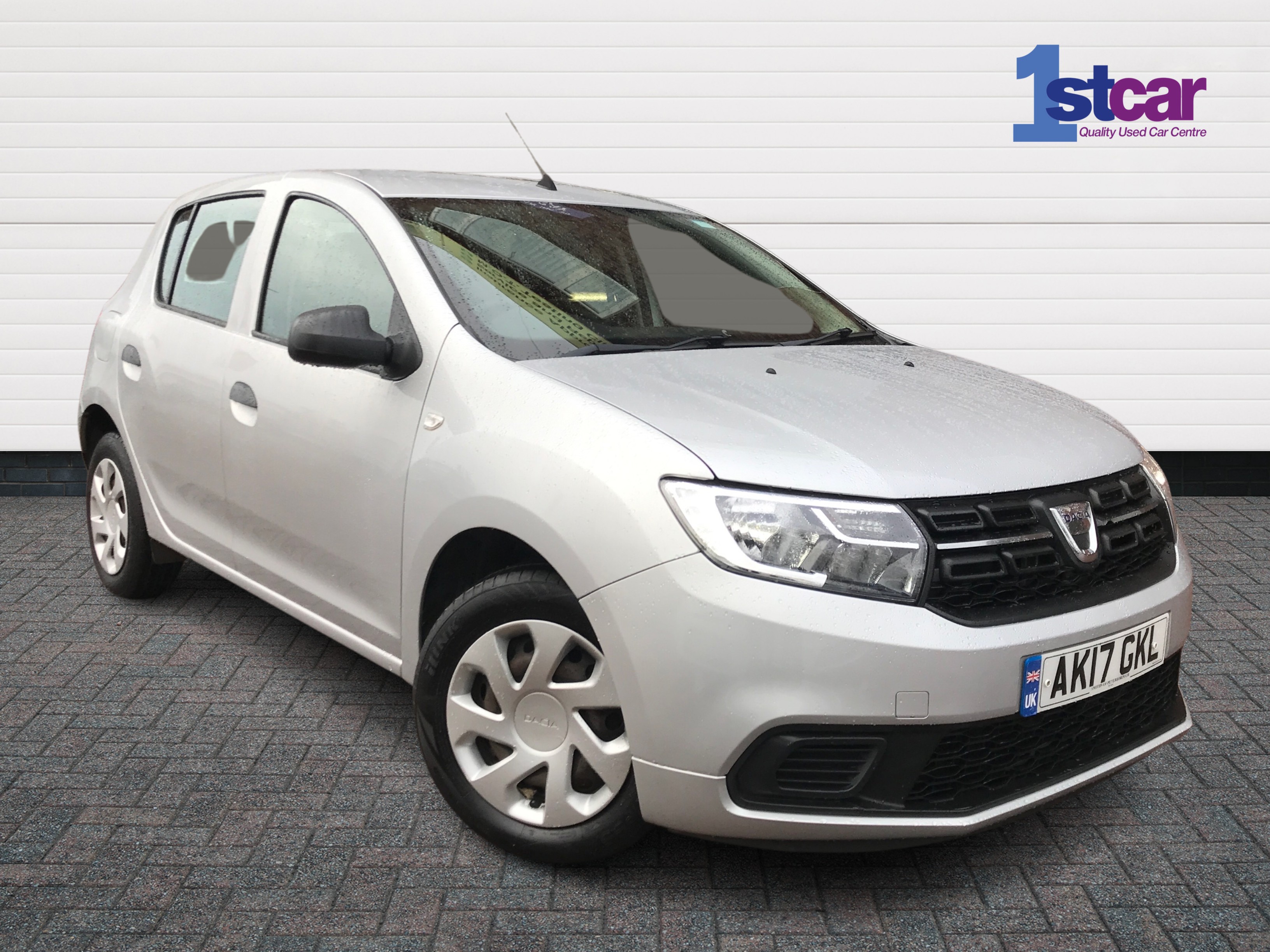 Main listing image - Dacia Sandero